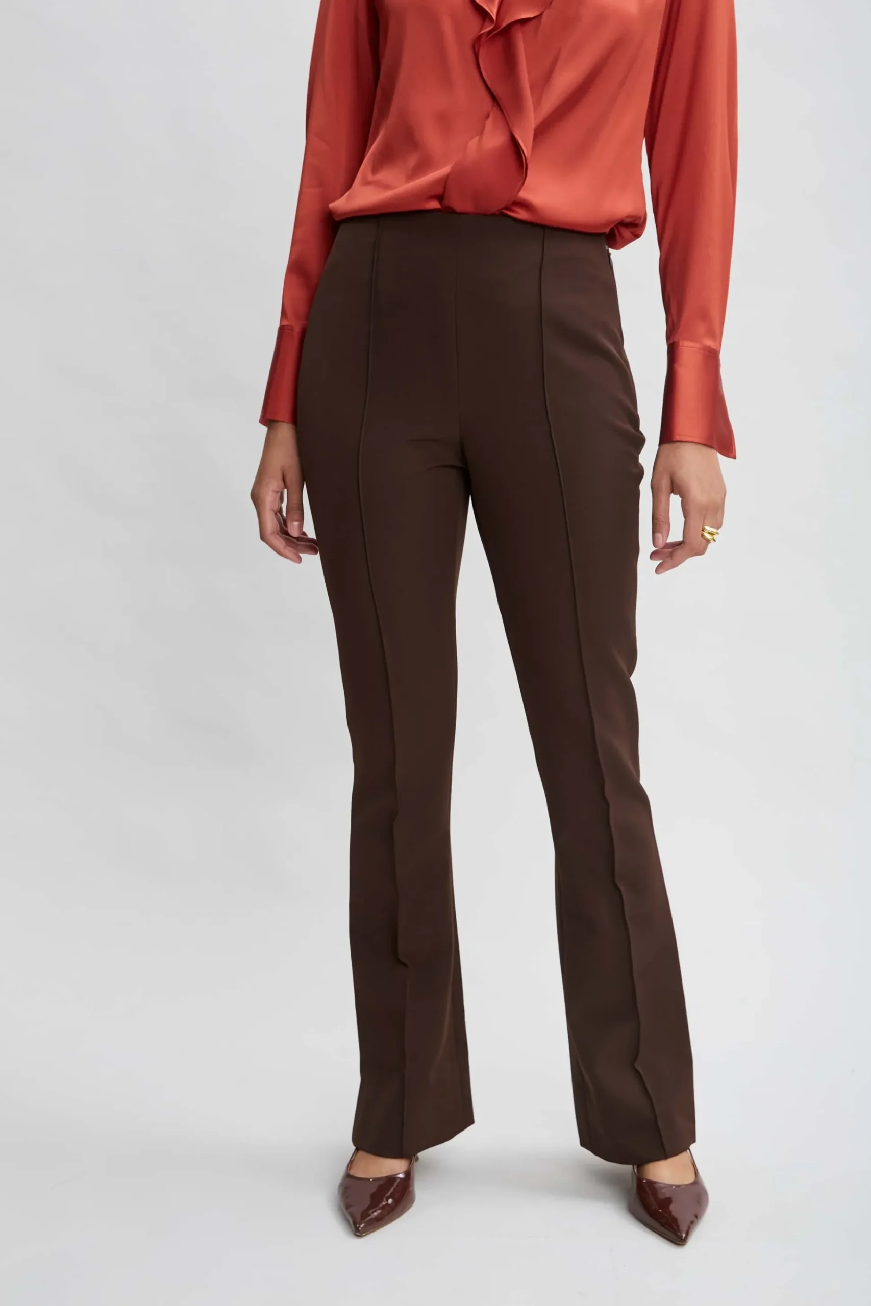 Elie Tahari Bottoms-Crepe Seam Slit Flare Pant WOOD
