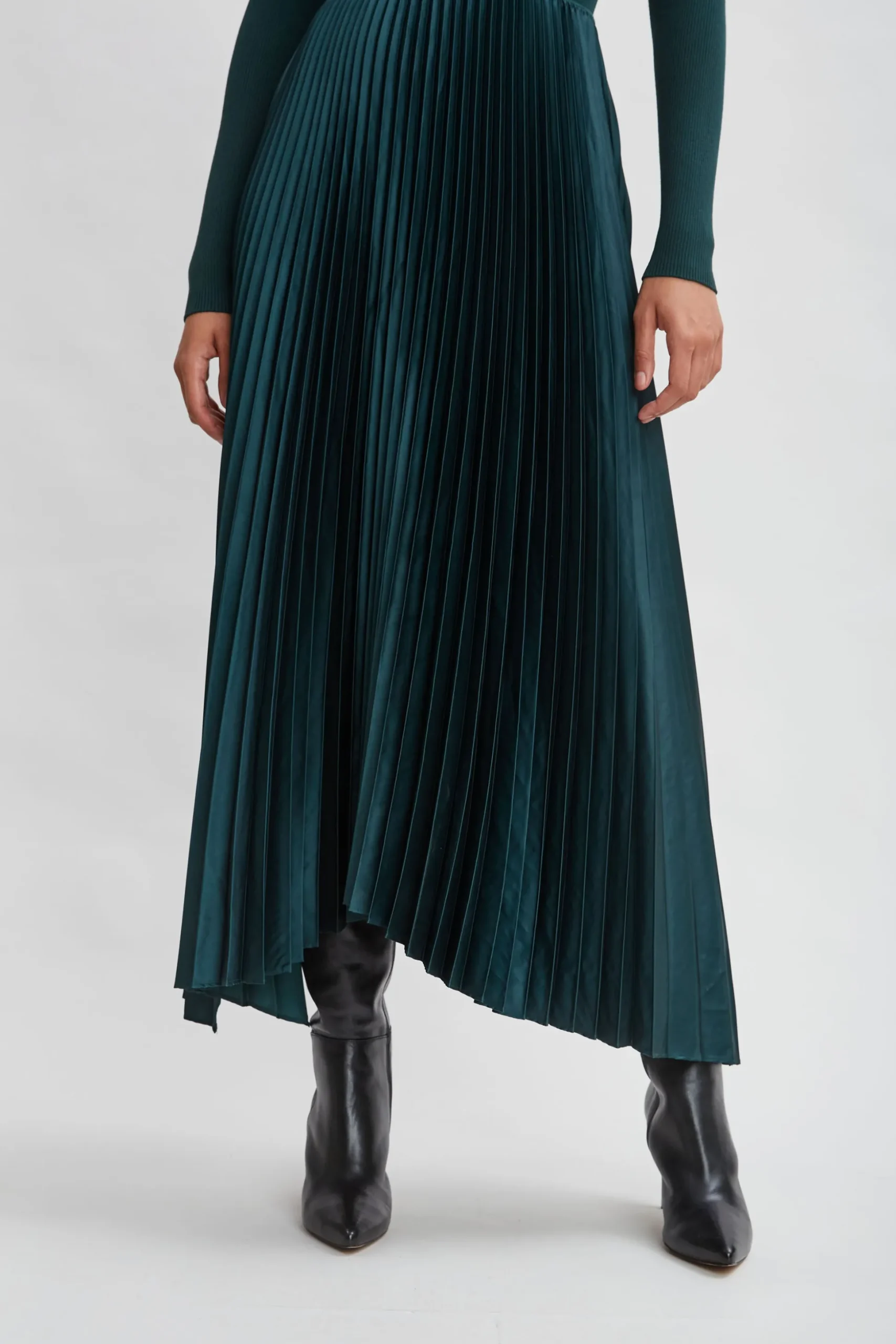 Elie Tahari Dresses & Jumpsuits|Long Sleeve Dresses-Long Sleeve Knit Pleated Dress JUNIPER