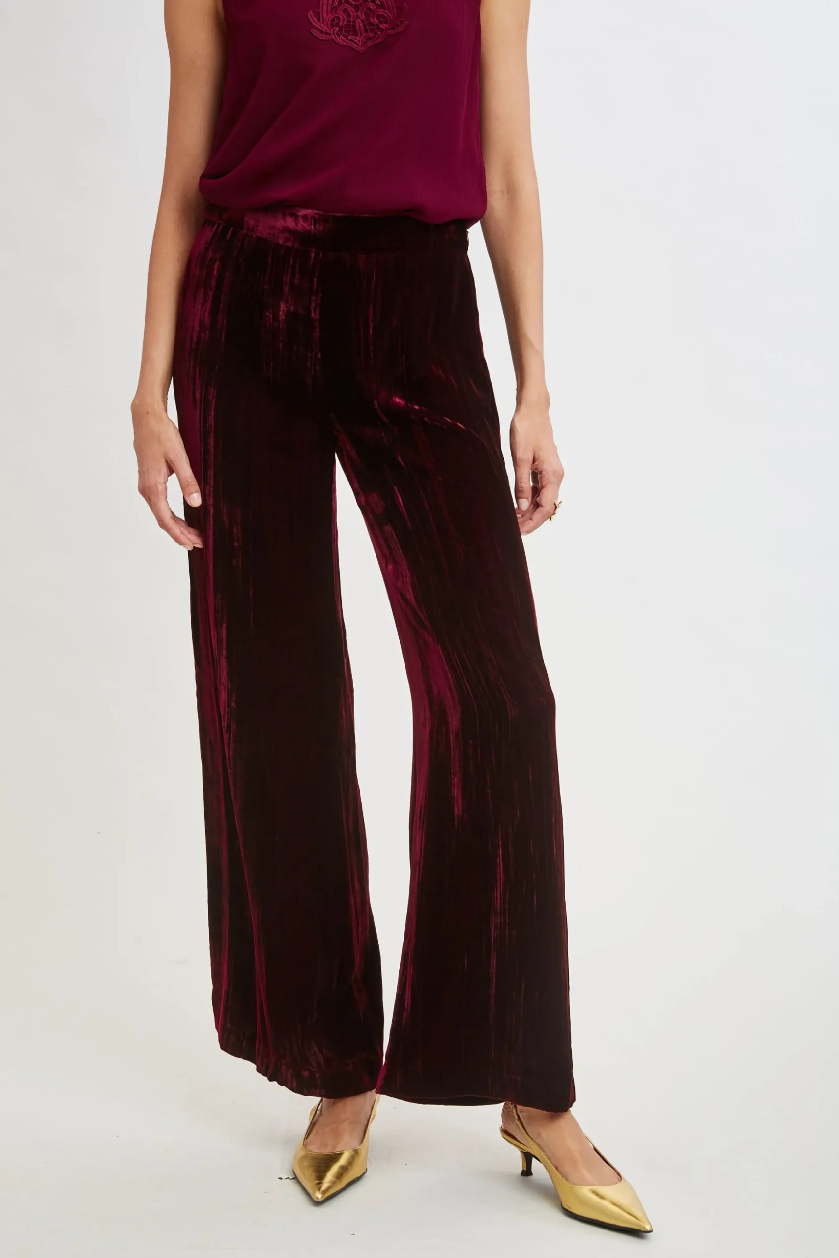 Elie Tahari Bottoms|Suiting-Plisse Velvet Fluid Pant BURGUNDY