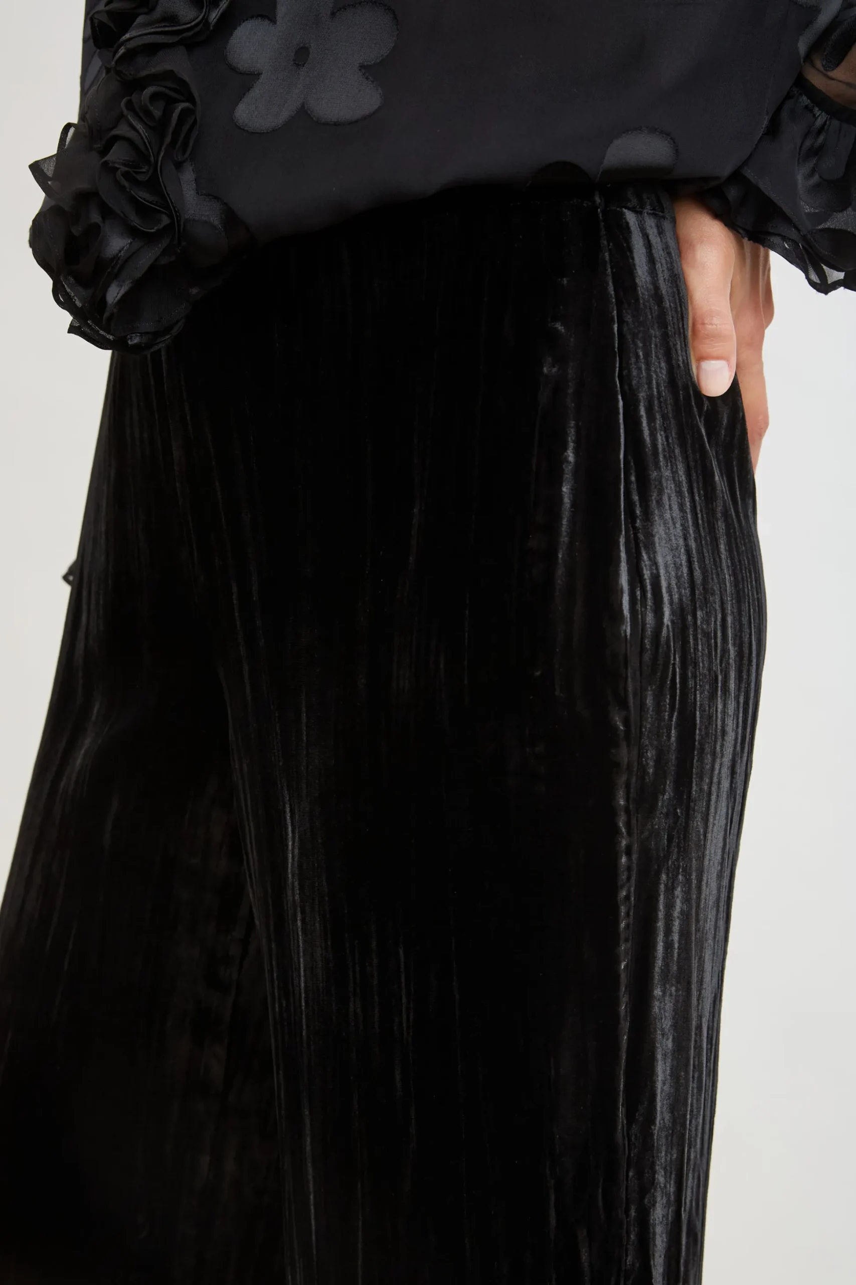 Elie Tahari Bottoms|Suiting-Plisse Velvet Fluid Pant BLACK